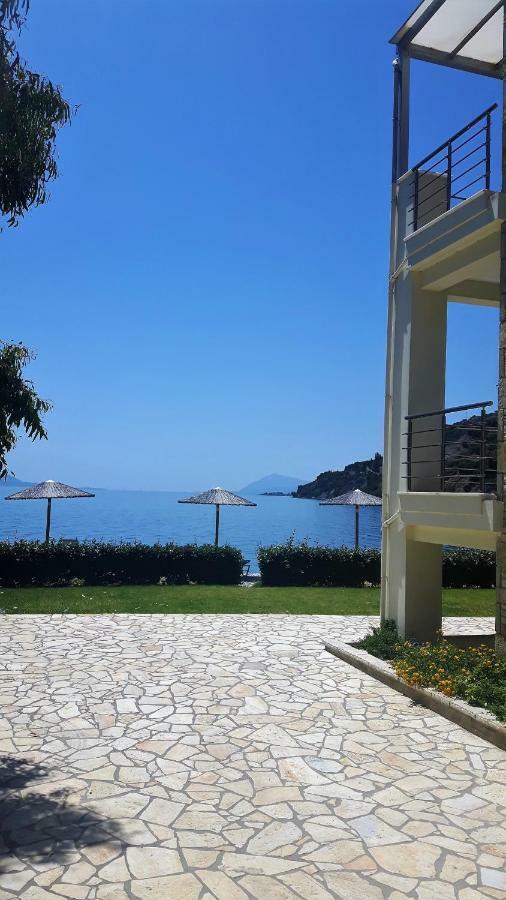 Villa Thalassa Paralia Sergoulas Eksteriør billede